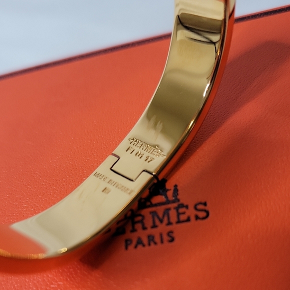 Hermes Pink and Gold Enamel Bracelet - Picture 2 of 3